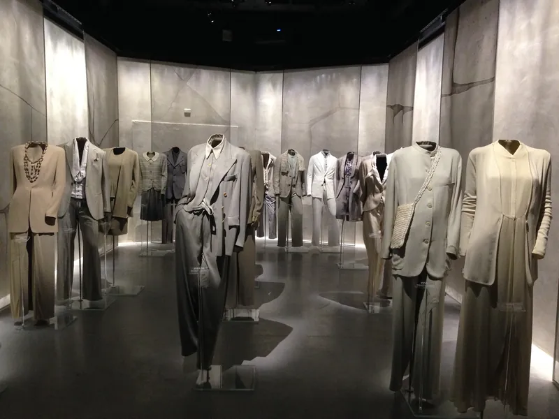 Armani / Silos