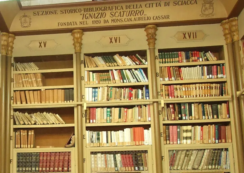 Biblioteca comunale "Aurelio Cassar"
