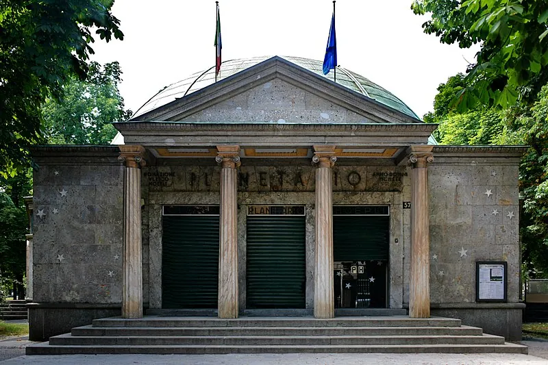 Civico planetario Ulrico Hoepli
