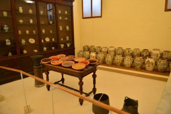 Museo archeologico, Speziera di Santa Fina, Galleria d'arte moderna e contemporanea "Raffaele De Garda"