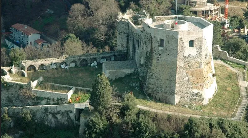 Castello Aghinolfi