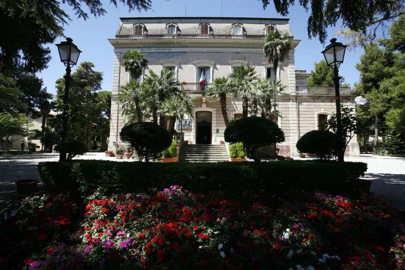 Civica raccolta d'arte di Roseto degli Abruzzi