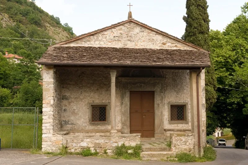 Complesso monumentale della Chiesa di S. Cassiano di Controne