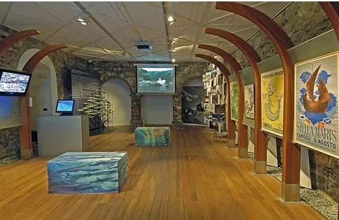 Esposizione multimediale "Un port@Le sul mare"