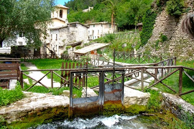 Foligno - Loc. Rasiglia
