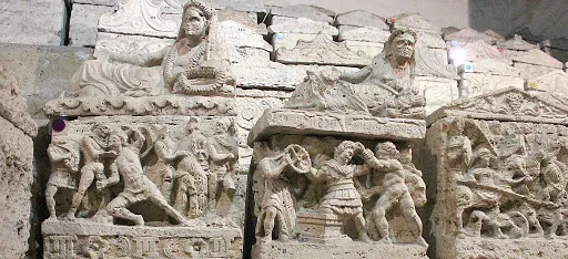 Ipogeo dei Volumni e Necropoli del Palazzone
