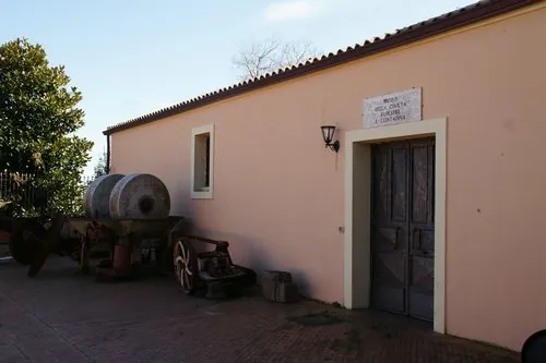 Museo della civiltà rupestre e contadina  di Zungri