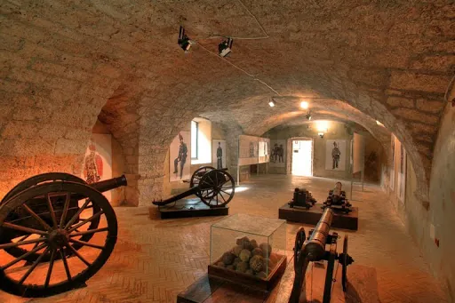 Museo delle armi e delle mappe antiche della fortezza di Civitella del Tronto