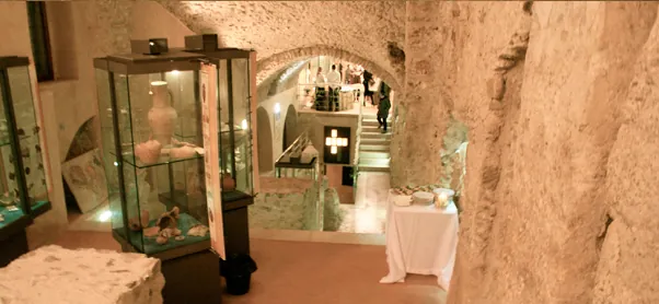 Museo delle ceramiche del castello medievale di Arechi