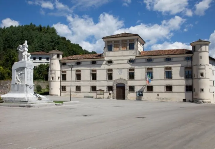 Museo provinciale della vita contadina "Diogene Penzi" - Sezione lavoro ed emigrazione