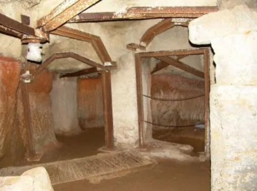 Necropoli "Madonna dell'Olivo"