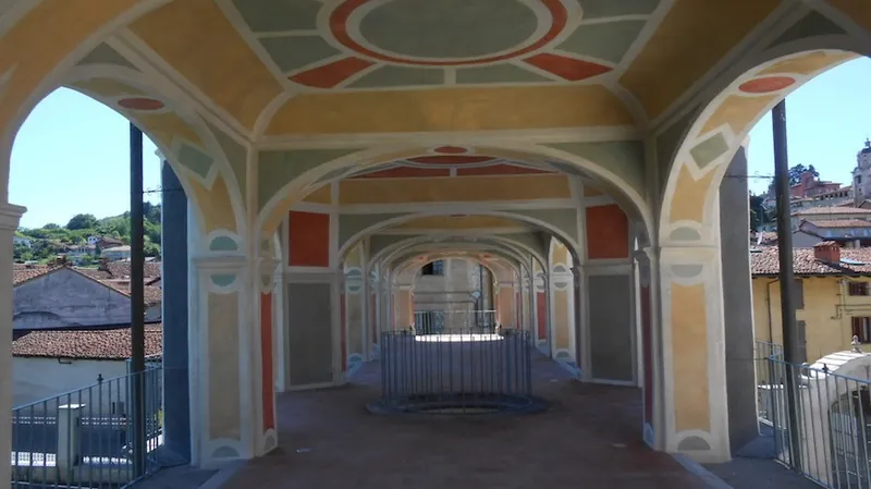 Palazzo Sarriod De la Tour