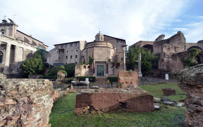 Parco archeologico del Colosseo - Tempio di Romolo