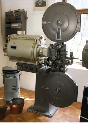 Piccolo museo storico delle macchine per la fotografia e cinematografia
