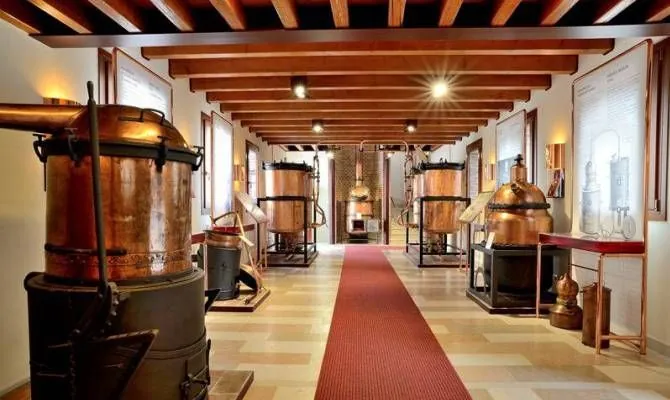 Poli museo della grappa srl